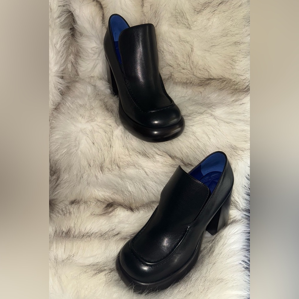 BURBERRY Block Heel Loafers | Women's EU37 - Picture 5 of 12